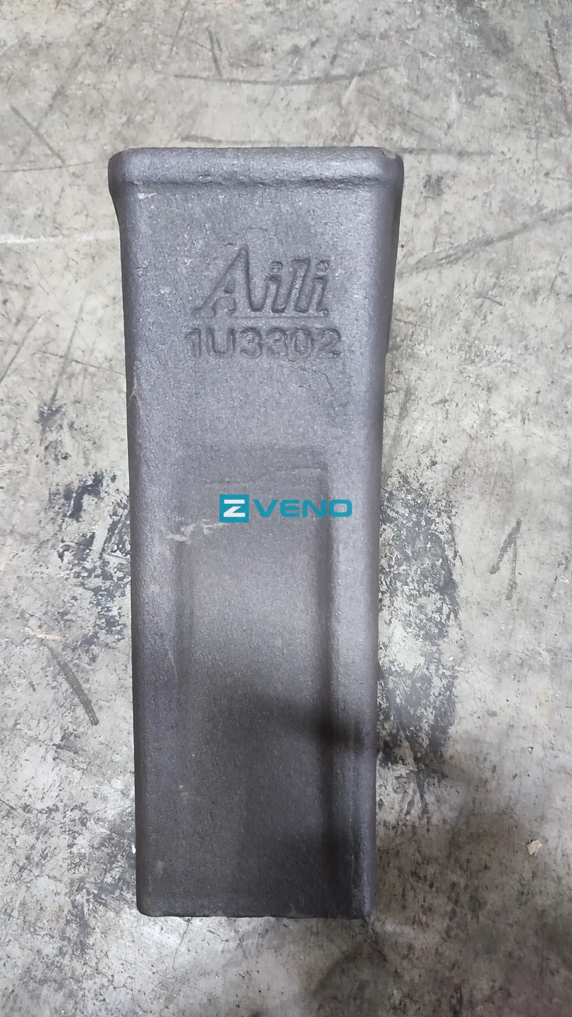 1U3302
